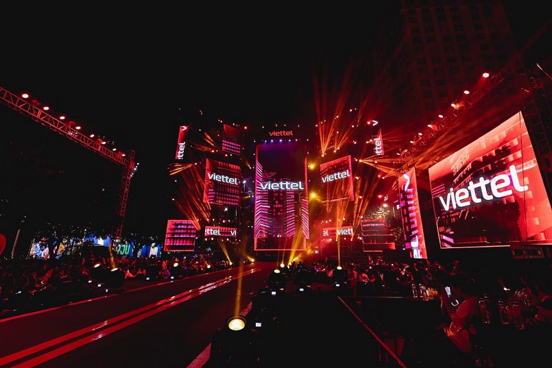 Công bố chuỗi sự kiện tri ân khách hàng hướng tới 20 năm Viettel kinh doanh di động Công bố chuỗi sự kiện tri ân khách hàng hướng tới 20 năm Viettel kinh doanh di động