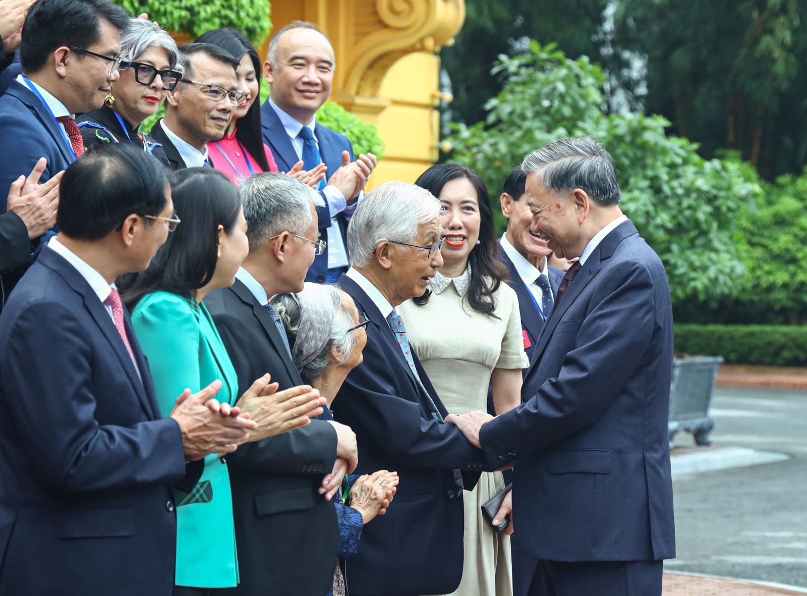  Tổng Bí thư, Chủ tịch nước Tô Lâm gặp mặt đại biểu kiều bào.