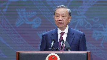 Chuyển đổi số - động lực quan trọng phát triển lực lượng sản xuất, hoàn thiện quan hệ sản xuất đưa đất nước bước vào kỷ nguyên mới