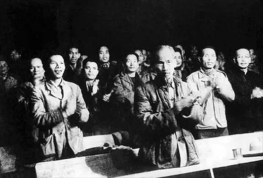 Chủ tịch Hồ Chí Minh trường tồn cùng dân tộc Việt Nam Chủ tịch Hồ Chí Minh trường tồn cùng dân tộc Việt Nam