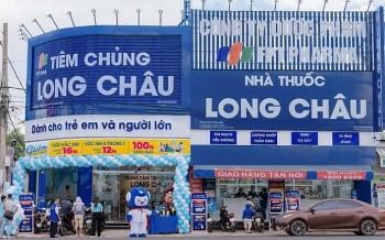 Người dân dễ dàng tiếp cận dịch vụ tiêm chủng với chi phí "dễ thở" tại FPT Long Châu