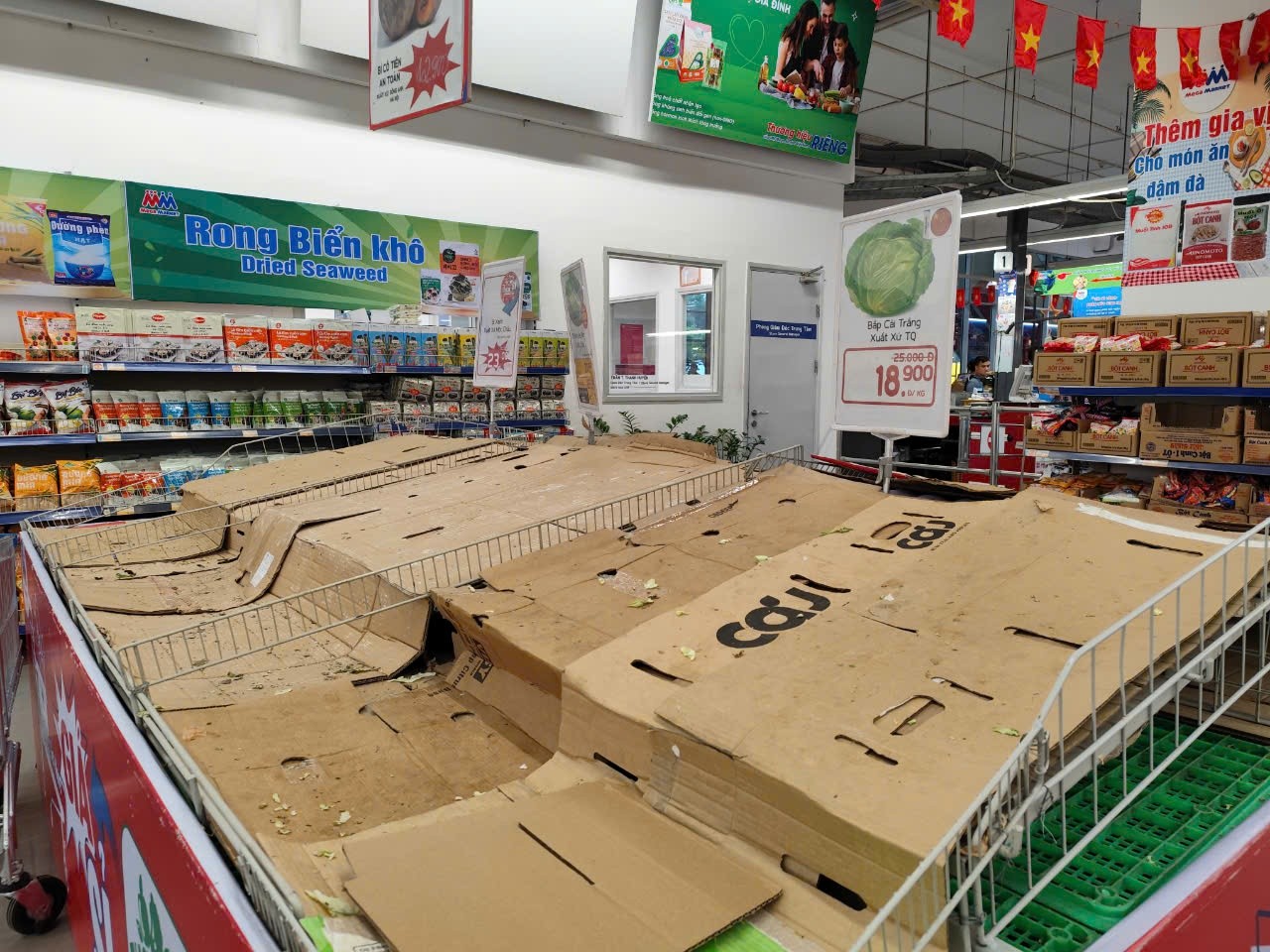 Ở một số thời điểm, do nhu cầu mua rau xanh của người dân quá lớn nên xảy ra tình trạng