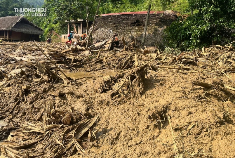 Tận cùng đau thương ở thôn Làng Nủ Tận cùng đau thương ở thôn Làng Nủ