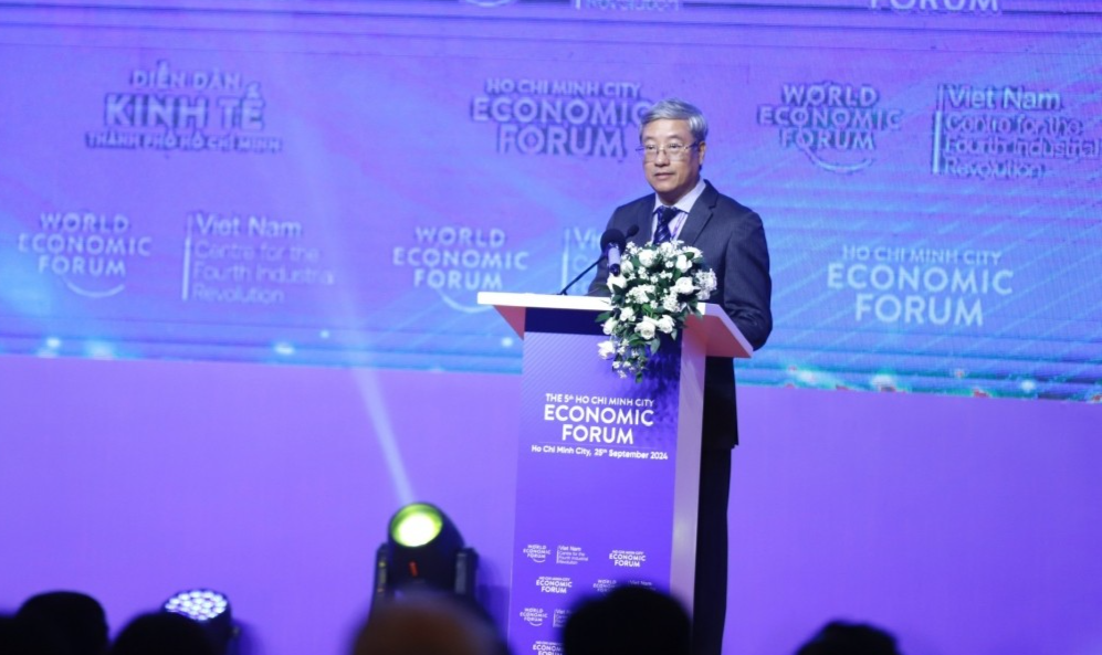 Ông Phạm Bình An, Phó Viện trưởng Viện Nghiên cứu phát triển TP.HCM cho biết vai trò đóng góp của TP.HCM đang sụt giảm. Ông Phạm Bình An, Phó Viện trưởng Viện Nghiên cứu phát triển TP.HCM cho biết vai trò đóng góp của TP.HCM đang sụt giảm.