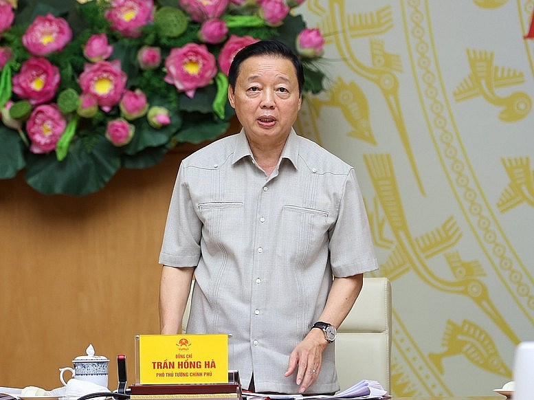 Phó Thủ tướng Trần Hồng Hà phát biểu tại cuộc họp - Ảnh: VGP/Nhật Bắc Phó Thủ tướng Trần Hồng Hà phát biểu tại cuộc họp - Ảnh: VGP/Nhật Bắc