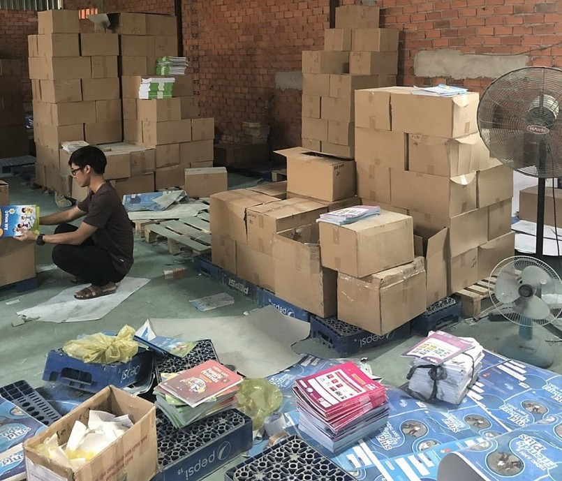 Vào tháng 6/2024, Công an TP Đà Nẵng triệt phá đường dây sản xuất, buôn bán 4 triệu cuốn sách giáo khoa giả Vào tháng 6/2024, Công an TP Đà Nẵng triệt phá đường dây sản xuất, buôn bán 4 triệu cuốn sách giáo khoa giả