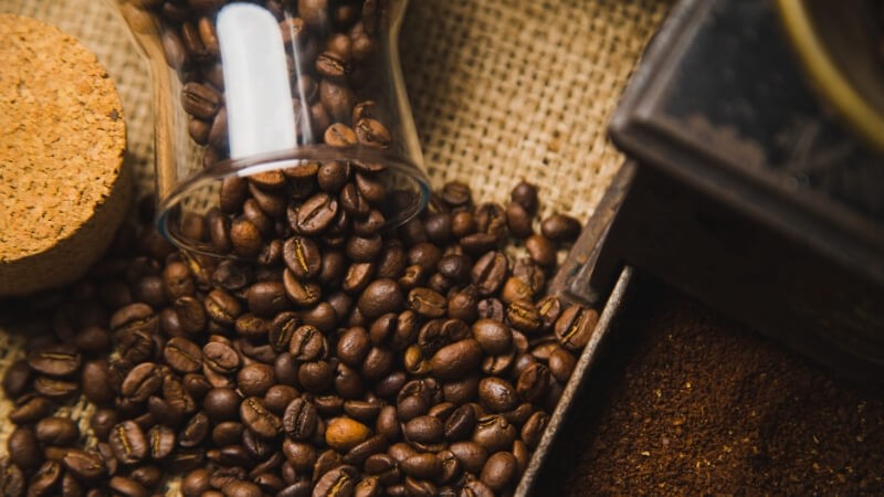 Cà phê trở thành mục tiêu của kẻ gian. Cà phê trở thành mục tiêu của kẻ gian.