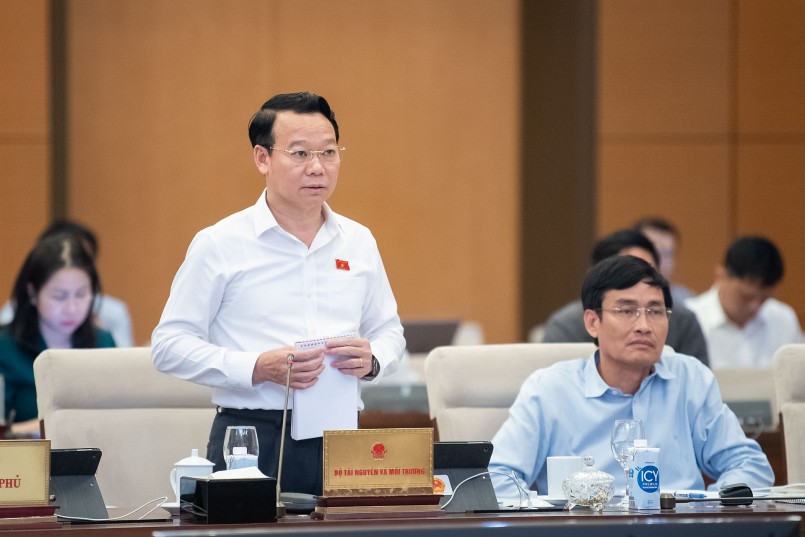 Bộ trưởng Bộ Tài nguyên và Môi trường Đỗ Đức Duy phát biểu ý kiến tại Phiên họp Bộ trưởng Bộ Tài nguyên và Môi trường Đỗ Đức Duy phát biểu ý kiến tại Phiên họp