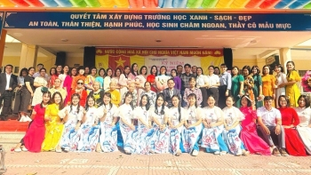 Trường Tiểu học Cự Khê chào mừng kỷ niệm 42 năm ngày Nhà giáo Việt Nam