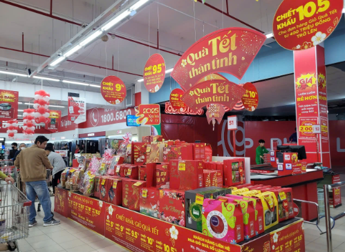 Thị trường giỏ quà Tết: Hàng hóa thiết yếu, tiện lợi lên ngôi