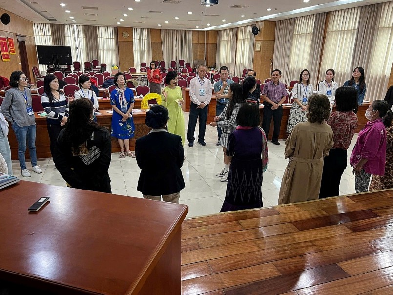 Hoạt động teamwork giúp gắn kết các thầy cô trên khắp thế giới Hoạt động teamwork giúp gắn kết các thầy cô trên khắp thế giới