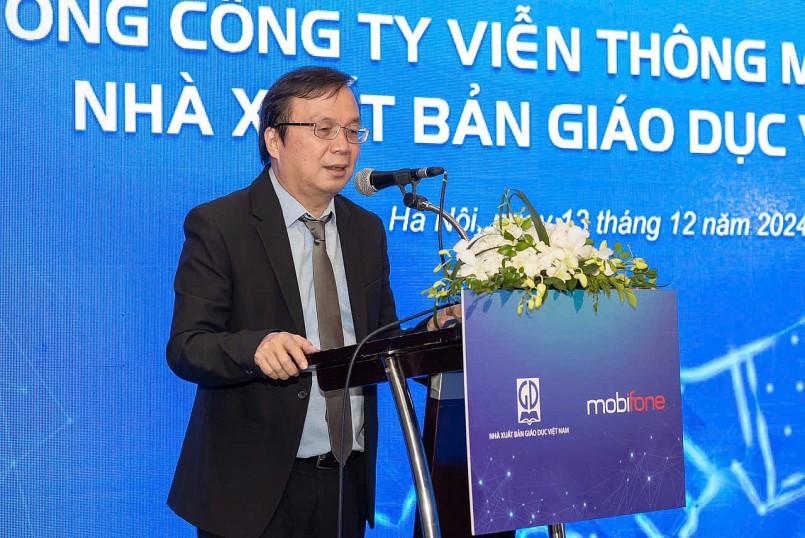 Ông Nguyễn Tiến Thanh - Chủ tịch HĐTV, Tổng giám đốc NXBGDVN. Ông Nguyễn Tiến Thanh - Chủ tịch HĐTV, Tổng giám đốc NXBGDVN.