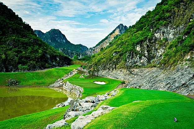 Sân gôn Legend Valley Country Club (xã Tượng Lĩnh, huyện Kim Bảng, tỉnh Hà Nam) điểm đến gôn ưa thích của người yêu gôn tại Việt Nam. Sân gôn Legend Valley Country Club (xã Tượng Lĩnh, huyện Kim Bảng, tỉnh Hà Nam) điểm đến gôn ưa thích của người yêu gôn tại Việt Nam.