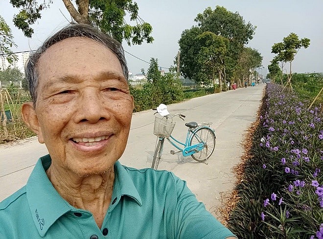 Ngoài dinh dưỡng, ông Vượng cũng rất yêu thích và thường xuyên tham gia khiêu vũ, bơi lội, đi xe đạp,... Ngoài dinh dưỡng, ông Vượng cũng rất yêu thích và thường xuyên tham gia khiêu vũ, bơi lội, đi xe đạp,...