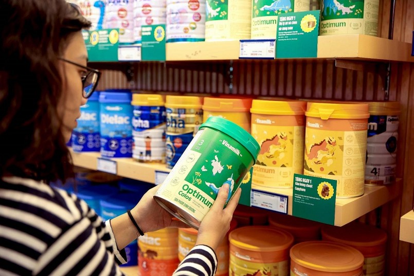 Sữa Optimum Colos (trước đây là ColosGold) bổ sung 6 HMO và sữa non 24h nhập khẩu từ Mỹ với nhiều kháng thể IgG cùng lợi khuẩn phân lập từ sữa mẹ HMP (Human Milk Probiotics), giúp tăng IgA tự nhiên. Sữa Optimum Colos (trước đây là ColosGold) bổ sung 6 HMO và sữa non 24h nhập khẩu từ Mỹ với nhiều kháng thể IgG cùng lợi khuẩn phân lập từ sữa mẹ HMP (Human Milk Probiotics), giúp tăng IgA tự nhiên.