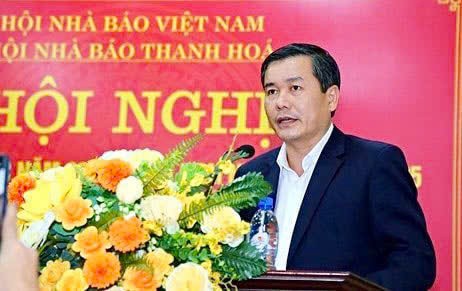 Phó Trưởng Ban Tuyên giáo Tỉnh uỷ Phạm Văn Tuấn phát biểu tại hội nghị Phó Trưởng Ban Tuyên giáo Tỉnh uỷ Phạm Văn Tuấn phát biểu tại hội nghị