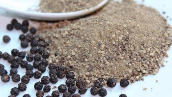 Giá tiêu mất đến 2.000 đồng/kg trong tuần qua