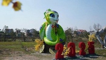 Màn đọ sắc của "bé Na" trong cuộc đua linh vật rắn 2025