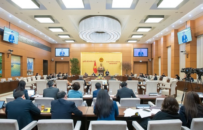 Ủy ban Thường vụ Quốc hội cho ý kiến về dự án Luật Tổ chức chính quyền địa phương (sửa đổi) Ủy ban Thường vụ Quốc hội cho ý kiến về dự án Luật Tổ chức chính quyền địa phương (sửa đổi)