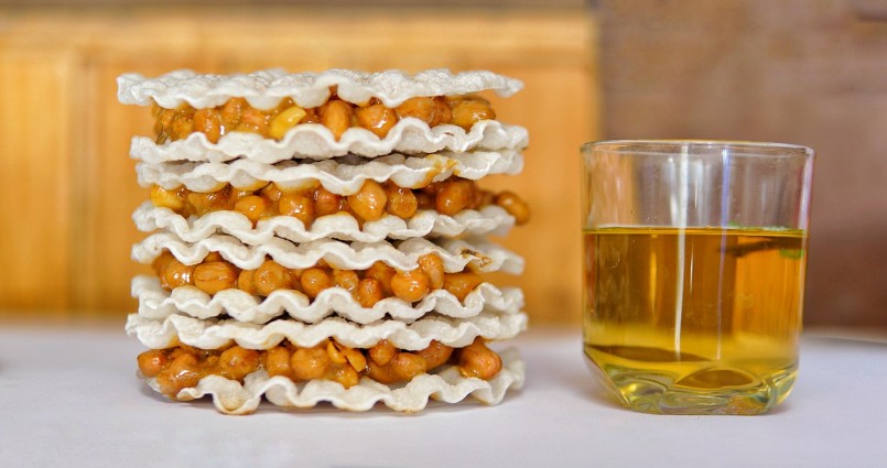 Kẹo cu đơ là một đặc sản không thể thiếu khi nhắc đến Hà Tĩnh. Kẹo cu đơ là một đặc sản không thể thiếu khi nhắc đến Hà Tĩnh.