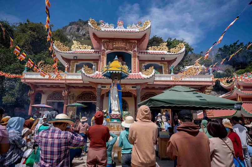Giải mã lý do núi Bà Đen hút hành hương nhất phía Nam Giải mã lý do núi Bà Đen hút hành hương nhất phía Nam