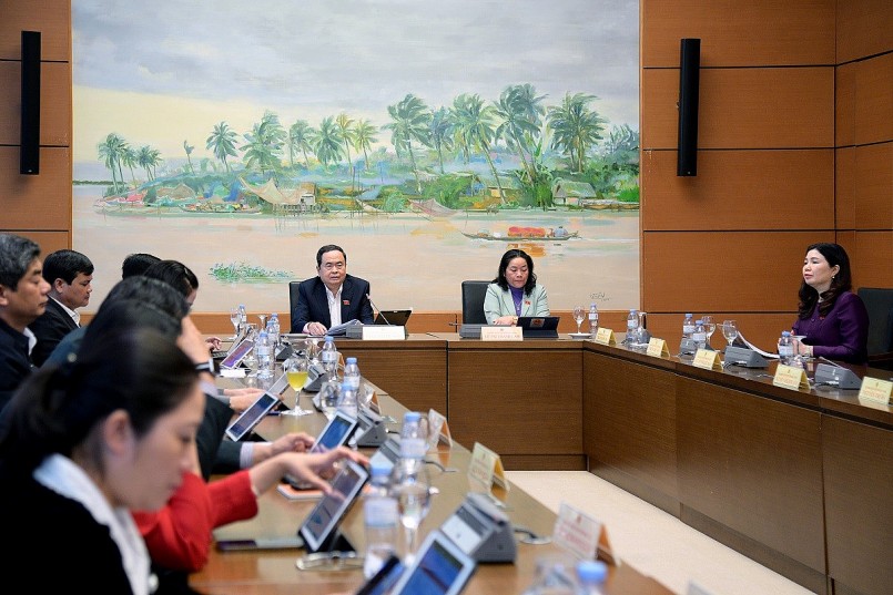 Chủ tịch Quốc hội Trần Thanh Mẫn tại phiên họp tổ sáng 15/2.