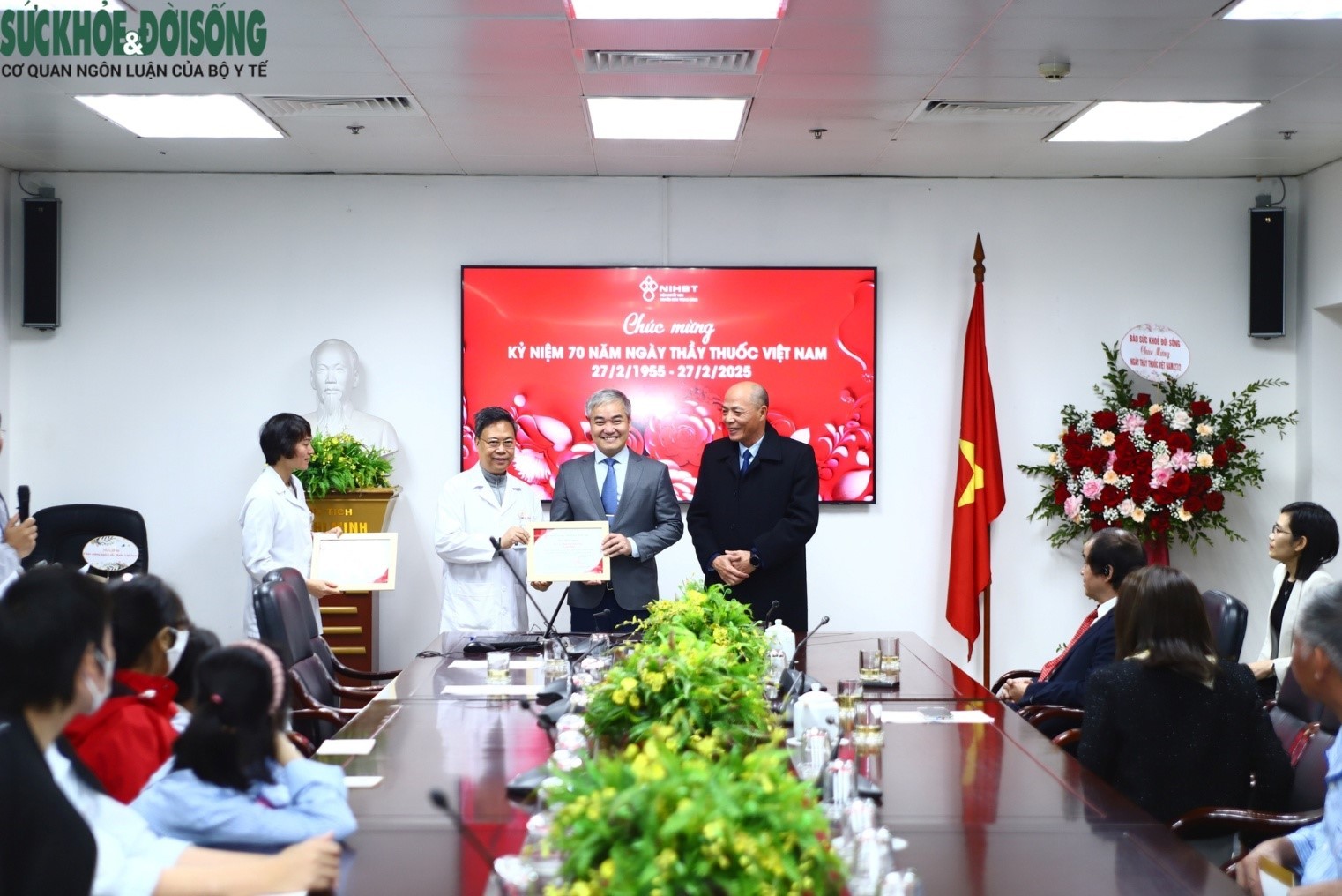 Phía Viện Huyết học và Truyền máu Trung ương cũng gửi lời cảm ơn, tri ân tới Báo Sức khỏe & Đời sống và Hệ thống chăm sóc sức khỏe Meijibio Vietnam vì hành động đẹp, thiết thực đối với cộng đồng. Phía Viện Huyết học và Truyền máu Trung ương cũng gửi lời cảm ơn, tri ân tới Báo Sức khỏe & Đời sống và Hệ thống chăm sóc sức khỏe Meijibio Vietnam vì hành động đẹp, thiết thực đối với cộng đồng.