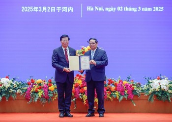 Thủ tướng Phạm Minh Chính nhận danh hiệu “Giáo sư danh dự" Đại học Thanh Hoa