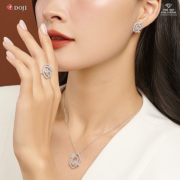 TrenD - Tuyên ngôn của những quý cô hiện đại đa phong cách, yêu thích sự thời thượng, lấp lánh đầy mê hoặc. TrenD - Tuyên ngôn của những quý cô hiện đại đa phong cách, yêu thích sự thời thượng, lấp lánh đầy mê hoặc.