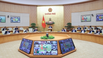 Khẩn trương xây dựng đề án sáp nhập tỉnh, bỏ cấp huyện