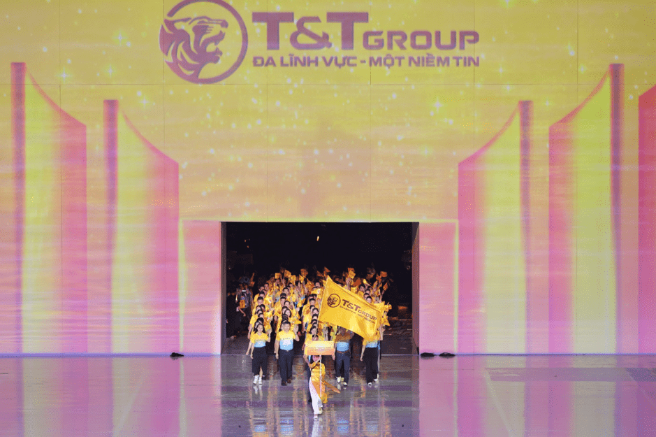 Các khối ngành nghề của T&T – SHB xuất hiện với màu cờ sắc áo riêng biệt