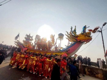 Thanh Hóa: Hàng nghìn người dân nô nức tham gia Lễ hội Cầu Ngư