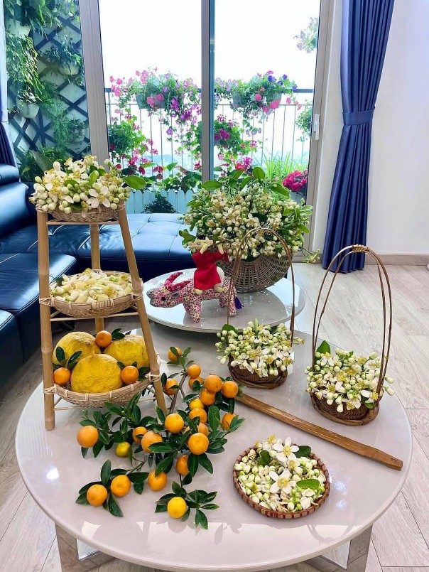 Theo các chuyên gia, mùi hương của hoa bưởi có tác dụng tốt cho sức khỏe. Nó giúp thư giãn, giảm stress và hoa bưởi cũng được dùng làm đẹp, làm hương liệu để ướp thức ăn.