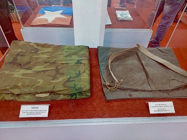 Nhiều hiện vật của quân nhân Lâm Đồng để lại ấn tượng cho người xem.