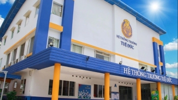 Hàng loạt học sinh nhập viện nghi ngộ độc thực phẩm