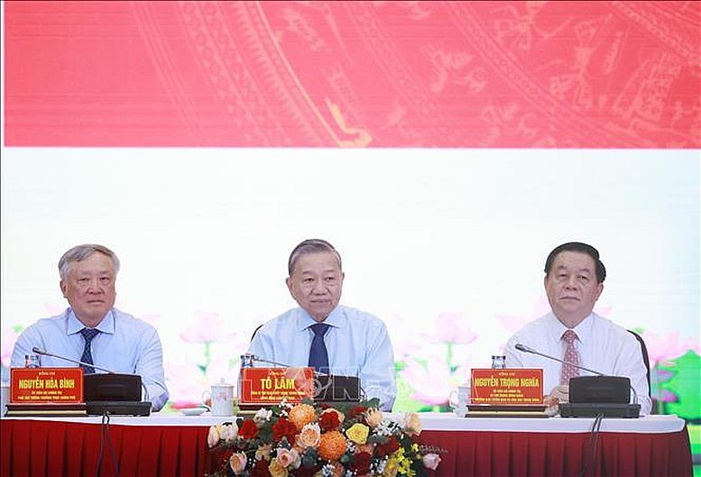 Tổng Bí thư Tô Lâm chủ trì buổi gặp mặt - Ảnh: TTXVN Tổng Bí thư Tô Lâm chủ trì buổi gặp mặt - Ảnh: TTXVN