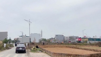 “Sốt đất ảo” theo tin đồn sáp nhập, các địa phương đồng loạt cảnh báo