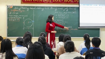 Những chính sách giáo dục có lợi cho giáo viên từ tháng 4/2025