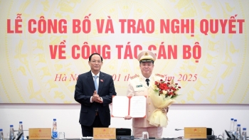 Thiếu tướng Nguyễn Quốc Hùng giữ chức Phó Chủ nhiệm Ủy ban Quốc phòng, An ninh và Đối ngoại