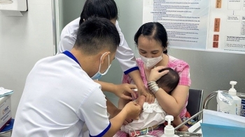 Vắc xin phòng sởi tiêm mấy mũi là đủ?