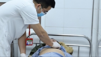 Cứu sống bệnh nhân nguy kịch vì “vi khuẩn ăn thịt người”