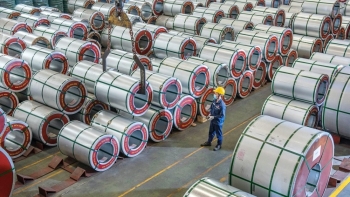 Nhiều doanh nghiệp tăng giá tôn, thép mạ ngay sau thông tin áp thuế chống bán phá giá tạm thời