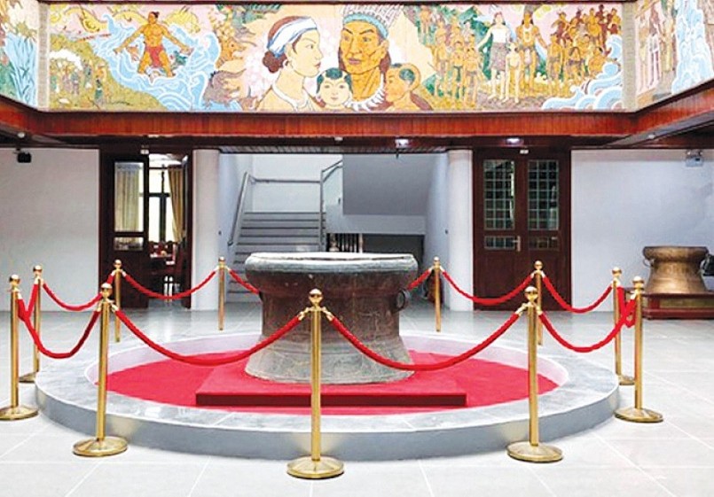 Trống đồng Đền Hùng hiện được trưng bày tại bảo tàng Hùng Vương, khu di tích lịch sử Đền Hùng, tỉnh Phú Thọ