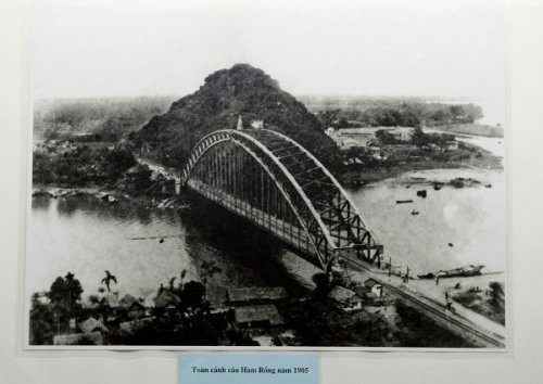 Cầu Hàm Rồng (Ảnh Tư liệu) 
