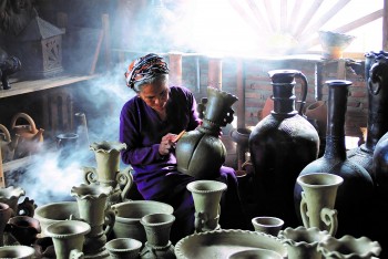 Thăm làng gốm của người Chăm ở Ninh Thuận