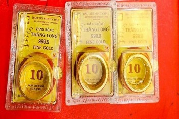 Giá vàng rớt khỏi mốc 102 triệu đồng/lượng