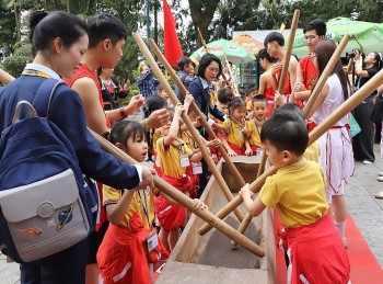 Bảo đảm an toàn cho trẻ em mùa lễ hội