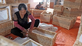 Giữ gìn và phát huy nghề đan lát cỏ tế truyền thống