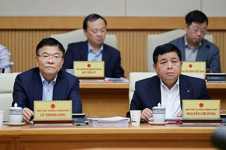 Phó Thủ tướng Chính phủ Lê Thành Long, Phó Thủ tướng Chính phủ Nguyễn Chí Dũng dự và phát biểu tại hội nghị - Ảnh: VGP/Nhật Bắc Phó Thủ tướng Chính phủ Lê Thành Long, Phó Thủ tướng Chính phủ Nguyễn Chí Dũng dự và phát biểu tại hội nghị - Ảnh: VGP/Nhật Bắc