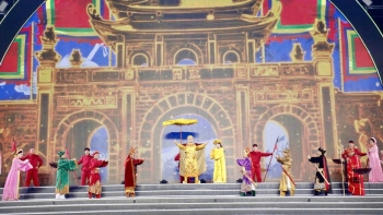 Ninh Bình bảo tồn không gian linh thiêng Lễ hội Hoa Lư